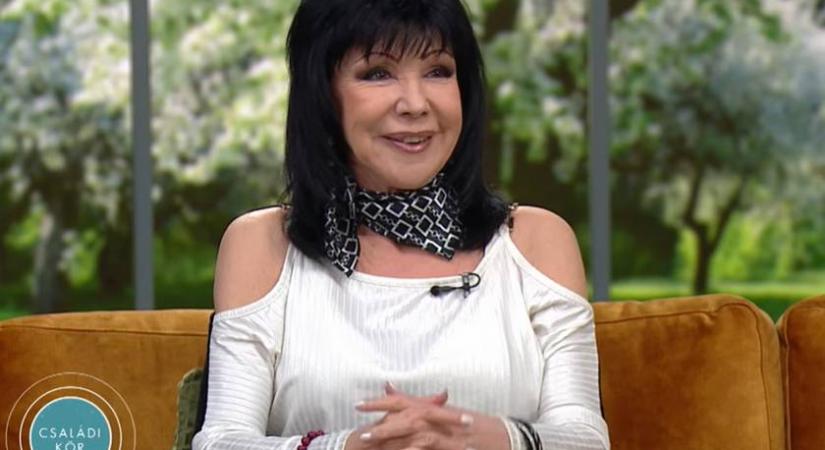 Szűcs Judith lányáról ritka címlapfotó készült: a 40 éves Timi ragyogó szépség, mint az édesanyja