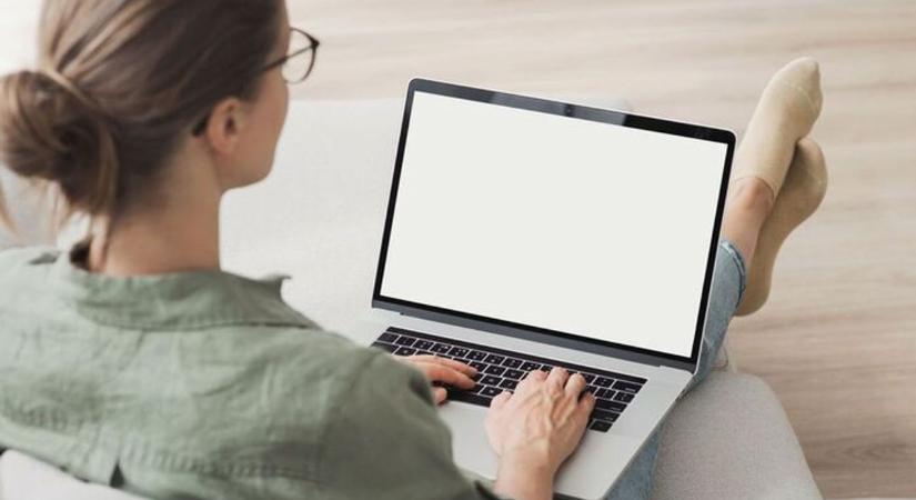 Ha ezeket a szavakat beírja a Google-be, olyat fog látni, amitől leesik az álla