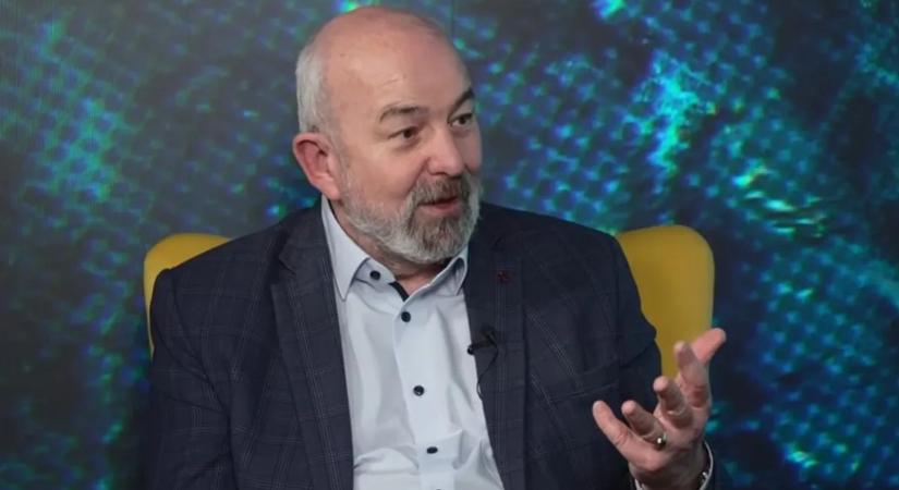 Tisza-közeli szakértő védi Zelenszkijt és Magyar Pétert a Barátság vezeték ügyében