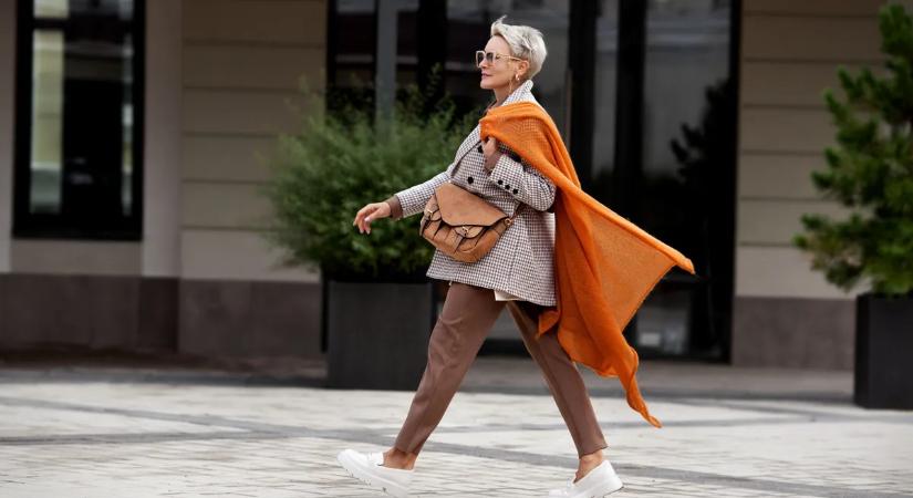 Kényelmesen, mégis nőiesen 50 felett is – Ezeket a darabokat vedd elő tavasszal a gardróbodból