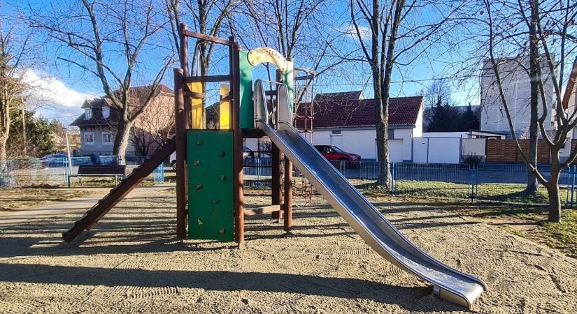 Közel 130 millió forintból fejlesztik a játszótereket Egerben