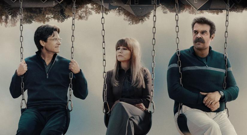 Mától az HBO Maxon: Ez a sötét humorú, sztárokkal készült új vígjátéksorozat lehet a hónap legnagyobb dobása!