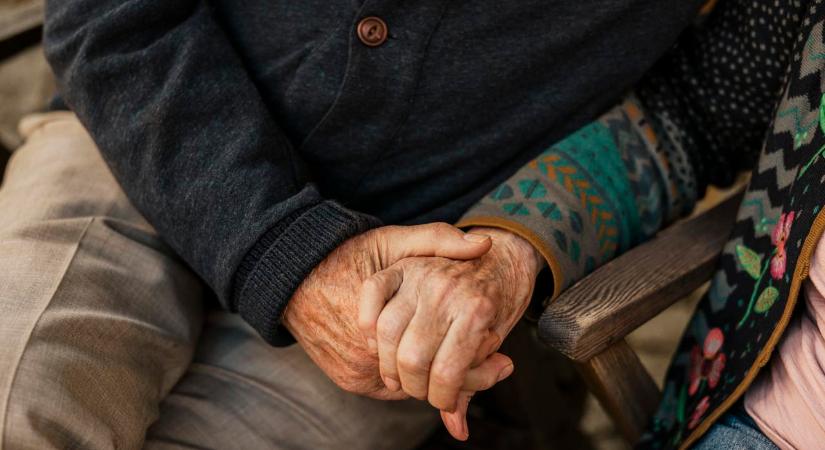 Húsvéti utalvány nyugdíjasoknak: akár 9 ezer forint értékben is kaphatnak az érintettek