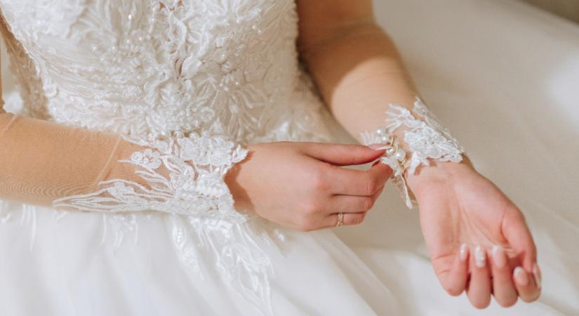 Ezek a legnépszerűbb körömtrendek, amikért rajonganak a menyasszonyok idén