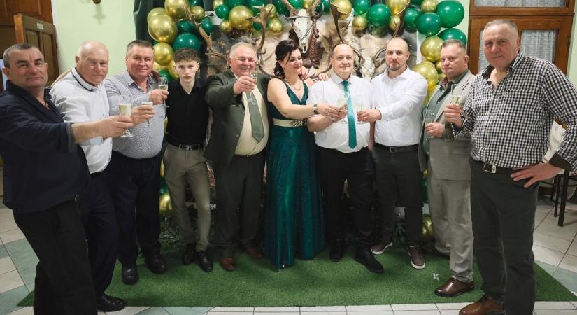 Jókedvűen báloztak a vadászok Nyírbélteken (fotók, videó)