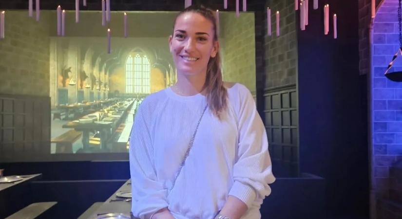 Ki nem találnák, hol járt: mindenkit elvarázsolt a dögös magyar teniszezőnő – képek