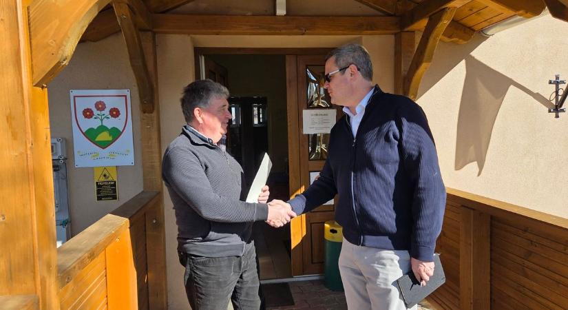 Új forrásokat jelentett be a falvaknak Takács Péter