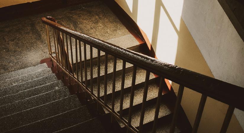 Szauer Ágoston versei