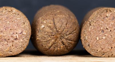 Kutyaszalámikat tesztelt a nébih