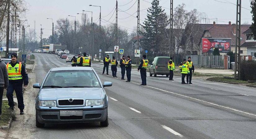 Senki nem marad ki, minden autóst ellenőriznek Szegeden, mutatjuk hol várható szondáztatás