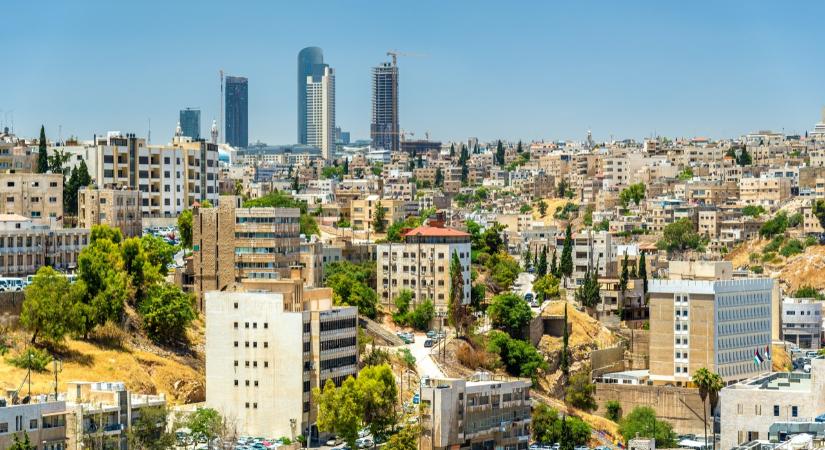 Két menekítő járatot indít a magyar kormány Jordániába