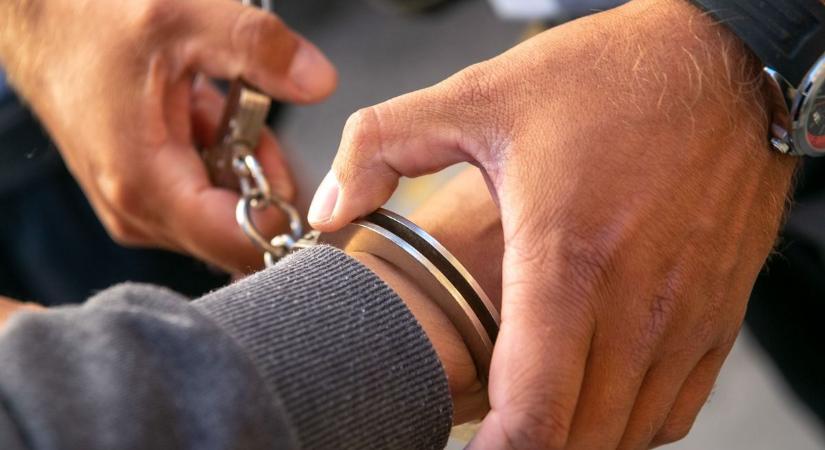 Három gyermeket késeltek meg Fejérben, drámai részletek az esetről  videó