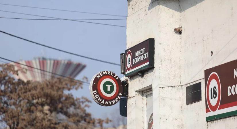 Most érkezett: fegyverrel rabolták ki az egyik dohányboltot Csepelen, keresik az elkövetőket