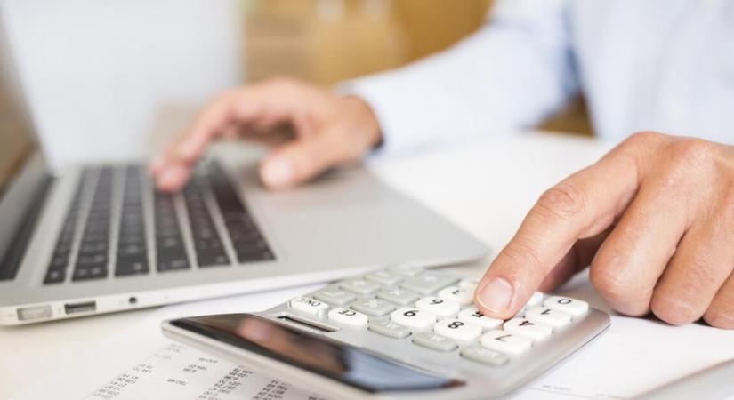 Új határidők és kedvezőbb szabályok az egyéni vállalkozóknak