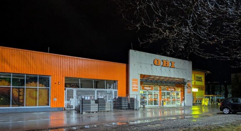 Gusztustalan: az OBI Tibi atya Facebook-oldalán mulat azon, hogy Ukrajna aljas módszerekkel zsarolja Magyarországot