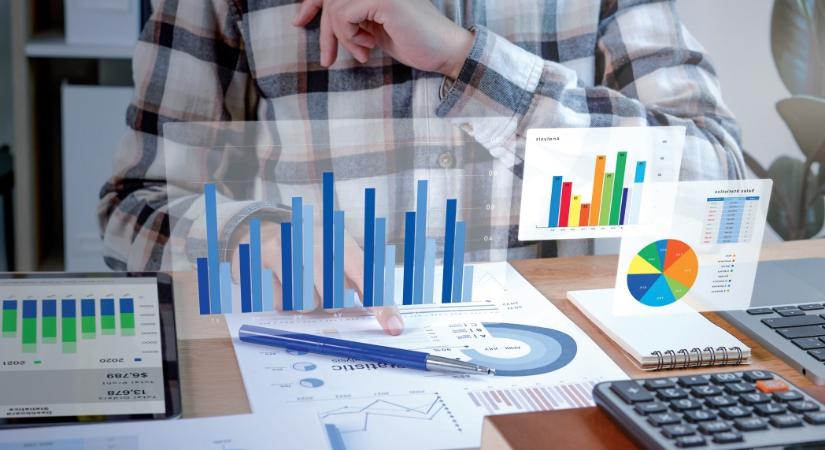 Borúlátó várakozások, derűlátó adatok