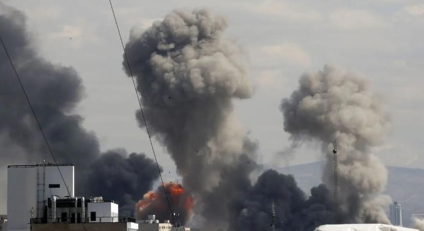 Irán most egy bahreini szállodát bombázott, legalább két ember sérült meg