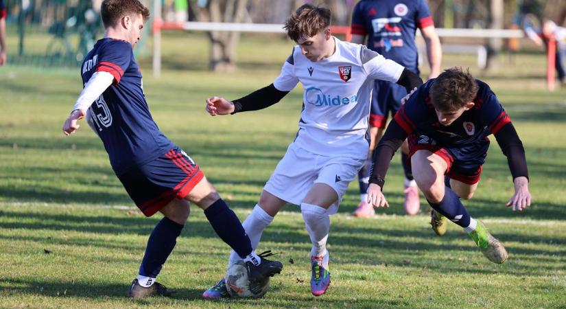 Nem elég csak a mezeket kivinni a pályára – kifakadt az edző (képgalériával)