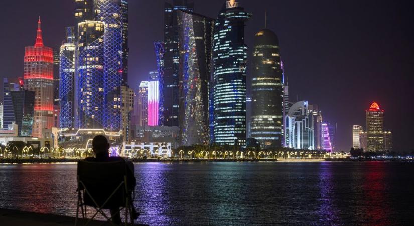 „Nem menekülnek el az emberek, hanem inkább kivárnak” – az Emírségekben és Katarban élő magyarokat kérdeztünk az iráni légitámadások után