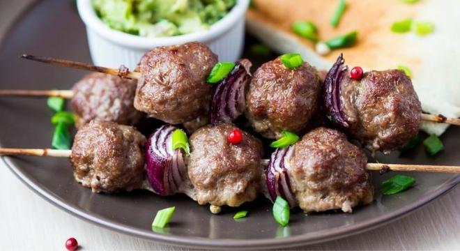 Szelídíts meg bárkit báránykebabbal!