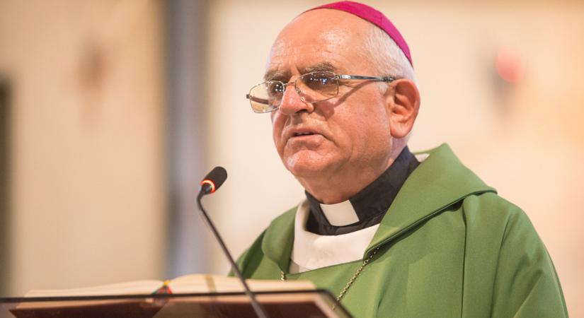 A választás elé időzített bejegyzéssorozatot a kaposvári püspök