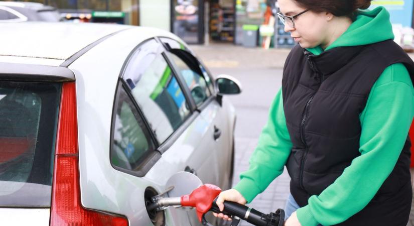 Jön a drágulás: szerdától ez vár ránk a benzinkutakon, mutatjuk, melyik üzemanyag ára nő nagyobbat