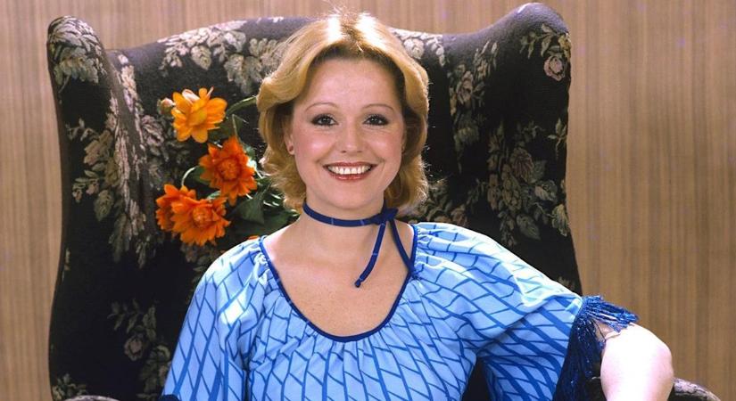 Már 23 éve, hogy elhunyt Cserháti Zsuzsa – Ilyen gyönyörű volt fiatalon a művésznő