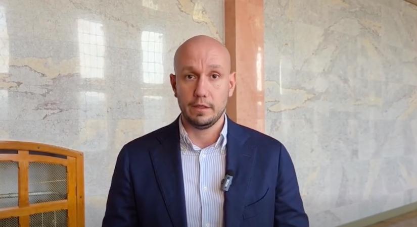 Rónai Sándor bejelentése: A Fidesz leszavazta a DK javaslatát – továbbra is szavazhatnak a határon túliak