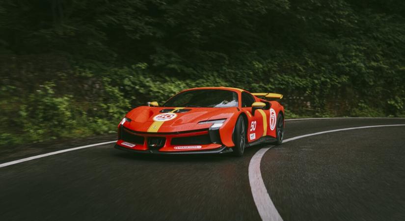 Ritka szupersportautók, hiperautók az UNIX-AMTS-en!