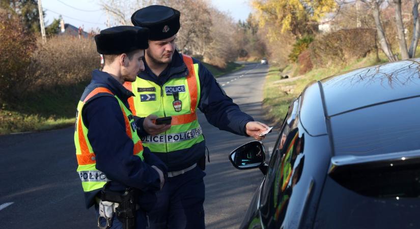 Razzia Siófok környékén: fentől a drón, lentről a szonda
