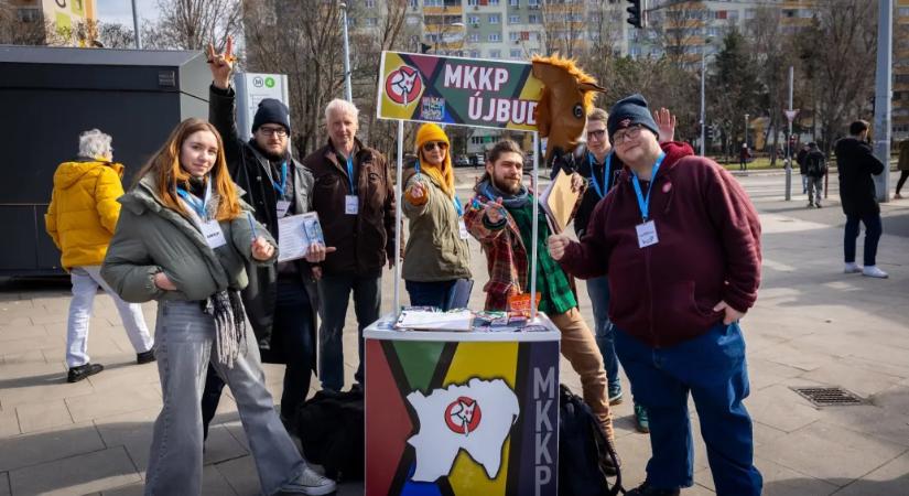 Kutyapárt az ajanlásgyűjtésről: 30 körzet kész, még 30 pedig már majdnem kész