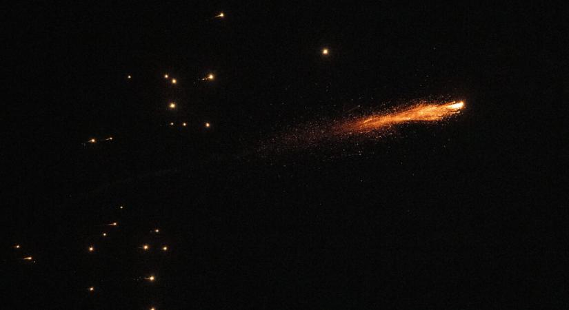 Izrael újabb csapásokkal zúzza szét Irán védelmét – itt a bejelentés