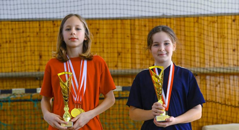 Egyéniben és csapatban is összemérték ügyességüket az általános iskolás korú atléták