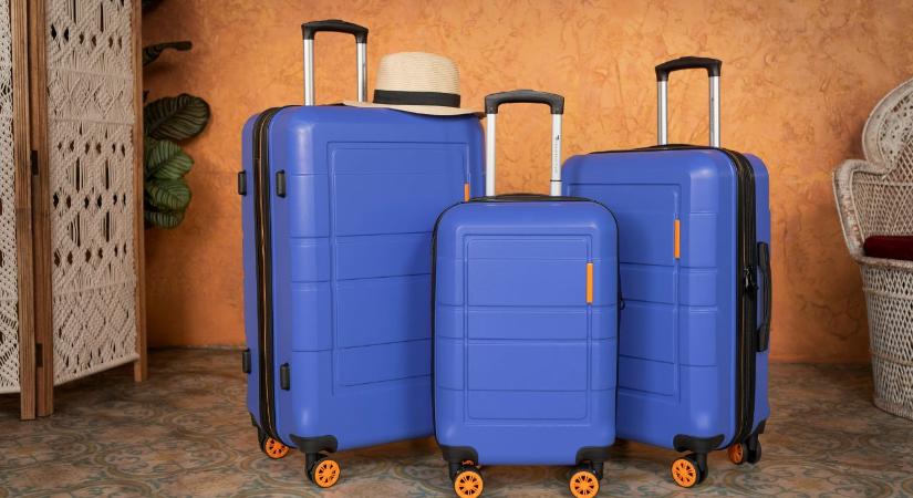 A műanyag zacskós trükk, ami rengeteg helyet spórol a bőröndben