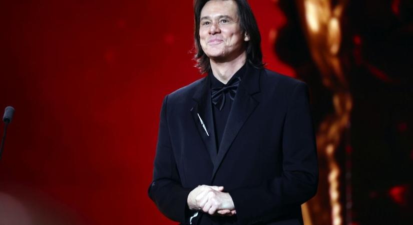 Brutális összeesküvés-elmélet terjed Jim Carrey-ről: tényleg klónozták a magyarok egyik kedvenc színészét?