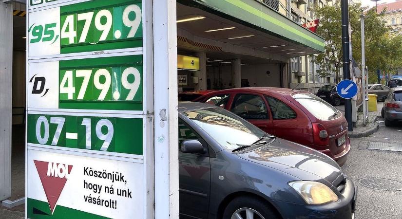 Ismét arról suttognak az elemzők, hogy visszahozhatja a benzinárstopot a kormány, ha elszabadul a pokol az üzemanyagpiacon