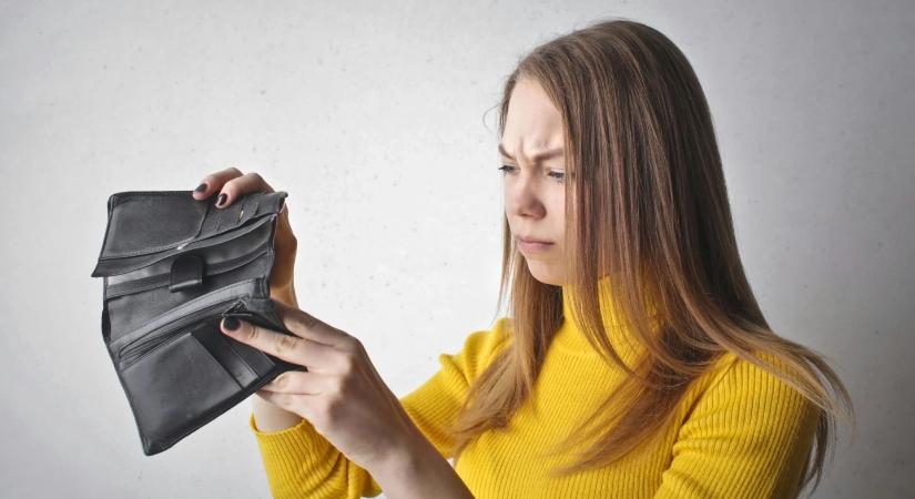 Durván bedőlt a forint, szárnyal az euró a magyar fizetőeszközzel szemben