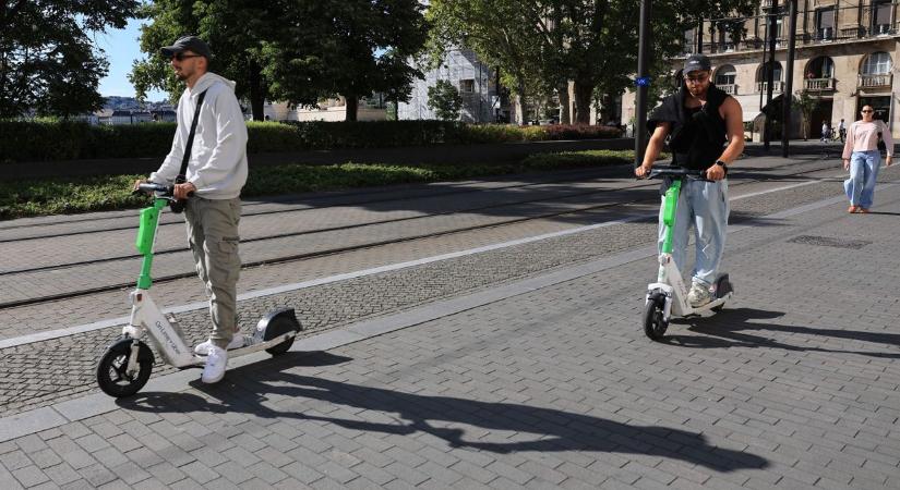 Új korszak kezdődik? Kitilthatják a rollereket a kaposvári sétálóövezetből is