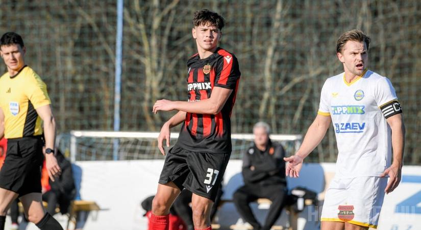 Először talált be a felnőttek között a Honvéd fiatal szegedi játékosa