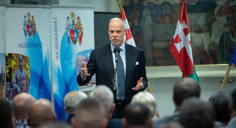 A hajdú-bihari kritikus infrastruktúrákat is védik – közölte Szalay-Bobrovniczky Kristóf