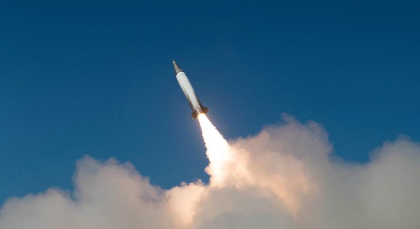 Először vetették be az új rakétájukat az amerikaiak Irán ellen, Kínában is felkaphatták a fejüket