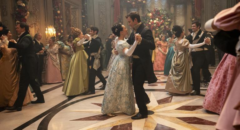 Soha ennyire kevés fókuszt még nem kapott főszereplő, de emiatt működik a Bridgerton új évada