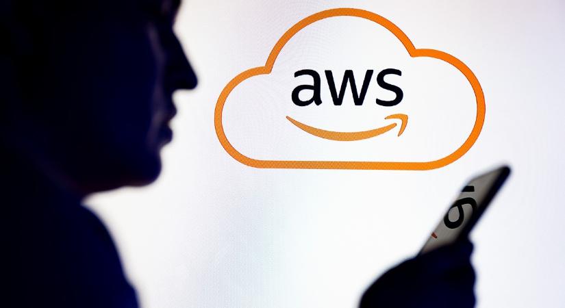 Dróncsapások érték az Amazon közel-keleti adatközpontjait, nagy a káosz