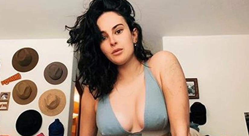 Botrány! Bruce Willis lánya intim játékszert reklámozott, ami sokakat kiakasztott