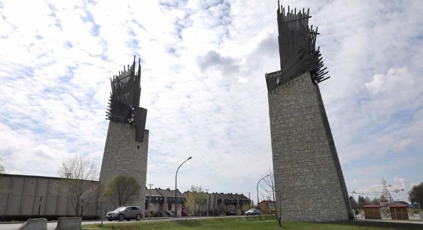 Szerencsen se voltak sokan kíváncsiak Magyar Péterre – fotó!