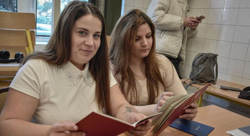 Olyan szakmát szereztek felnőttek a Mátraalján, amellyel azonnal el is helyezkedtek