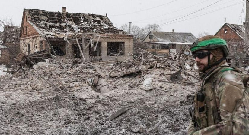 Óvodák és lakóépületek tucatjait érték ukrán dróntámadások az orosz kikötővárosban videó