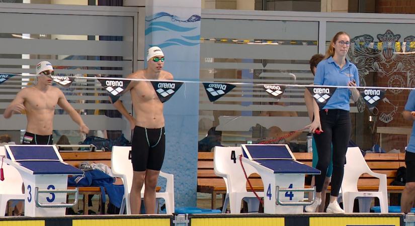 Magyar és román versenyzők mérettették meg magukat a Tavaszváró Nemzetközi Úszóversenyen