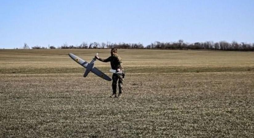 Ukrán dróntámadás: több mint száz otthon és óvoda rongálódott meg, sok a sérült