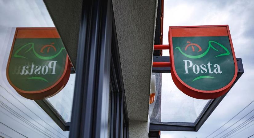 Csomagot akart feladni a debreceni postán az idős nő, szem nem marad szárazon attól, ami ezután történt